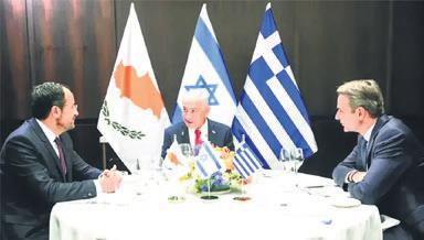 Sınırlar, ittifaklar, kasklar, Brigitte Bardot Farklı dünyalar