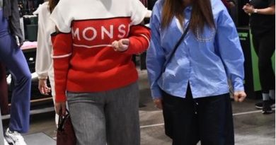 Gülüşler, mutluluk, yeni yıl coşkusu ve Demet Akalın!