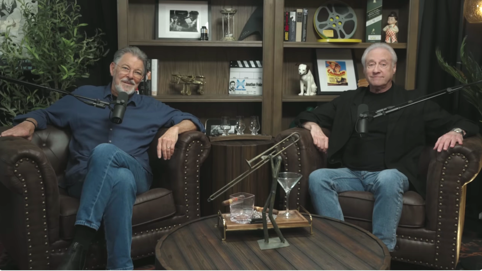 İki yıldız, sohbet ediyor, anılar canlanıyor, Star Trek coşkusu!