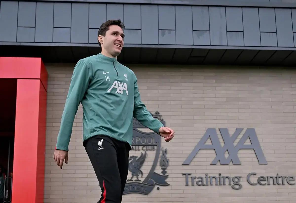 Chiesa dönüyor mu? Juventus umutla bekliyor, Liverpool ile görüşme başladı