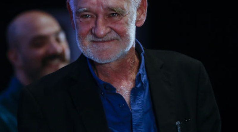 Sinemanın derin dehlizlerinde bir yıldız söndü