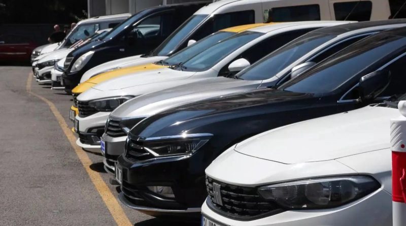 Bayram telaşı, ikinci el arabada sessizlik ve fiyat yükselişi