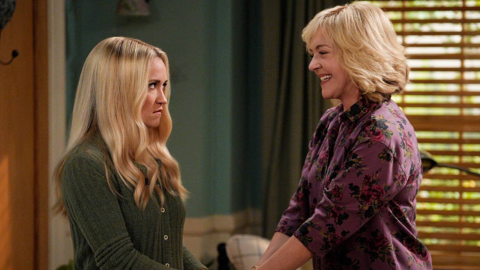 Evren genişliyor, kahkahalar hiç bitmiyor