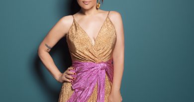 Edis'e sert eleştiri: "Hiçbir şey yapmadı, ödül nasıl aldı?"