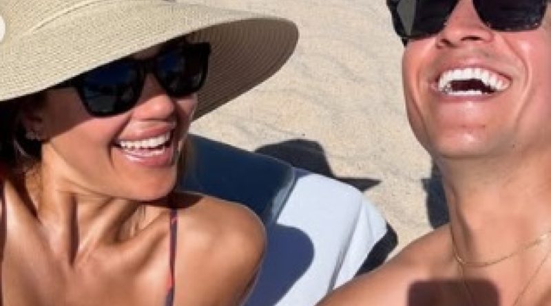 Gülüşler, güneş, aşk ve egzotik bir kaçış