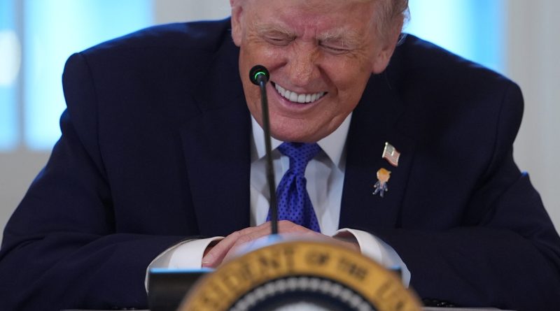 Venezuela petrolü, Trump'ın mutlu rozetiyle yeni bir hamle