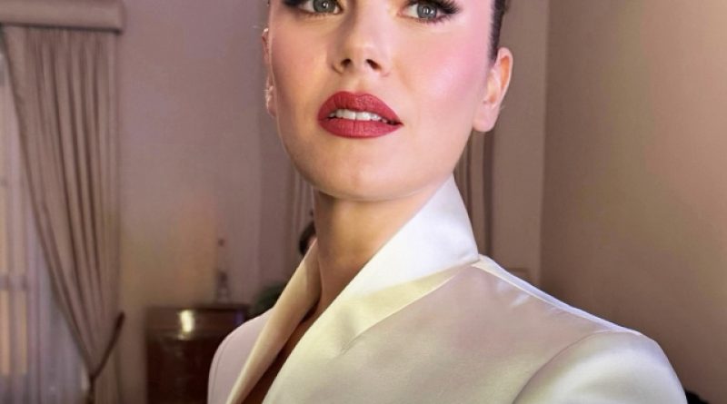 Yeni anne, sahne arkasından samimi açıklamalar yaptı