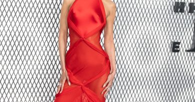 Güzelleşiyor, parlıyor, sahne onun!