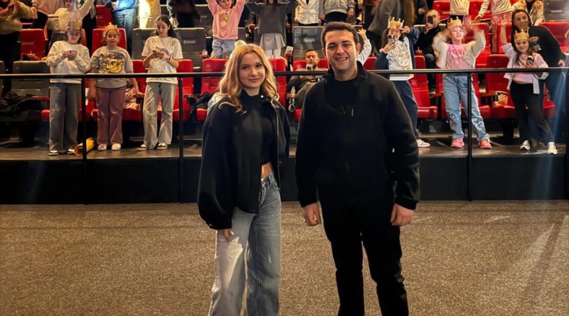 Ailece kahkaha dolu bir macera, sinemalar rekor kırıyor!