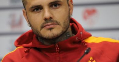 Ayrılık sonrası sözler, ironi ve eski eşler arasındaki gerilim