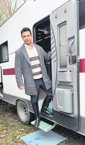 Osmanlı tarihine kaptanın gönül bağı, ekranlarda coşku!