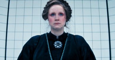 Cyberpunk, distopya, gizem ve görsel şölen