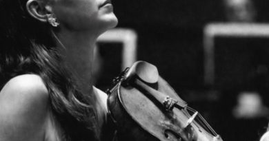 Müzik susmasın, anısı yaşasın, İzmir'de vedalaştık