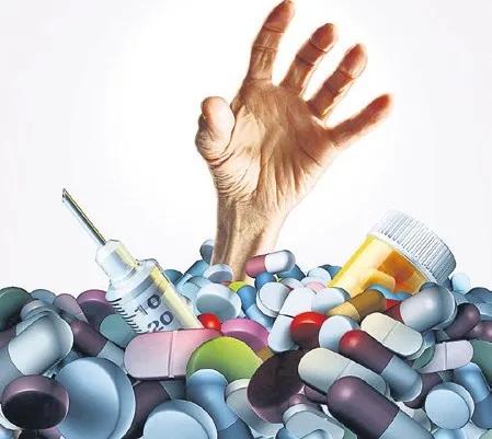 Şok! Ünlüler uyuşturucuya sarıldı, toplum sarsıldı