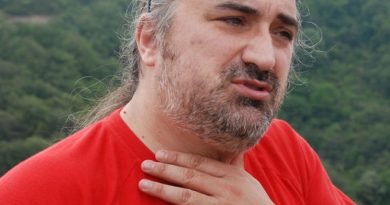 Ailesiyle bağ, sonsuz sevgi, hüzünlü anı, unutulmaz Volkan