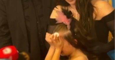 Gözyaşları, teselli, duygu yoğunluğu ve kırmızı halı