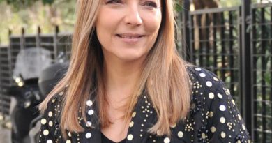 Sessize alıyor, Funda'ya destek, set hayatı, kilo artışı