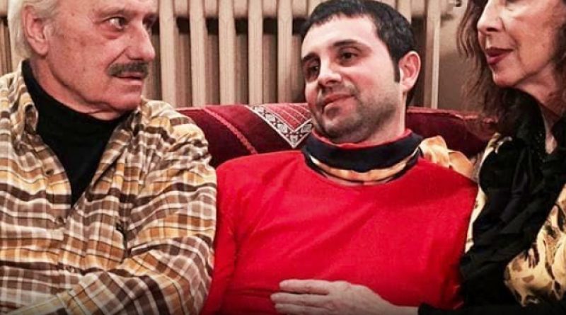 Kaybımız büyük, babamız bizden çalındı, anıları yaşıyor