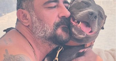 Kalbi paramparça, dostluğu ölümsüz, Robin'e veda