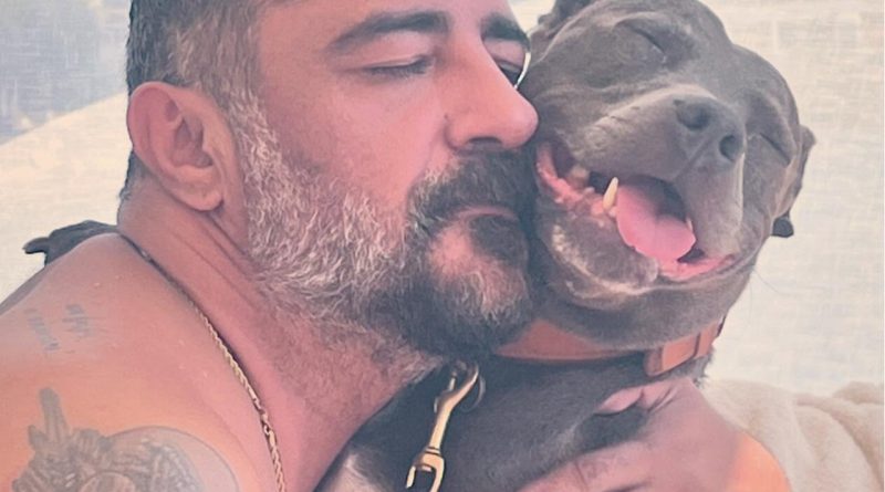 Kalbi paramparça, dostluğu ölümsüz, Robin'e veda