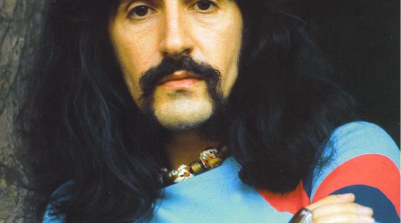 Efsane yaşar, anılarla çoğalır, müzik hiç bitmez