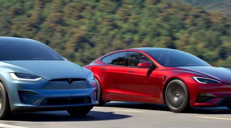 Yenilik, dönüşüm, robotik geleceğe doğru Tesla