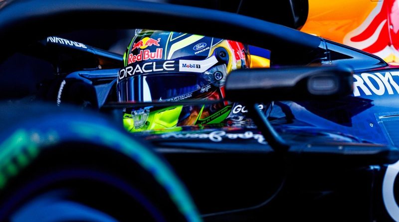 Barcelona'da Hadjar'ın Red Bull'u bariyerlere girdi, testler aksadı