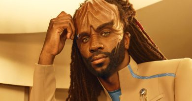 Yıldız Filosu Akademisi'nde yeni bir Klingon, yeni bir soluk