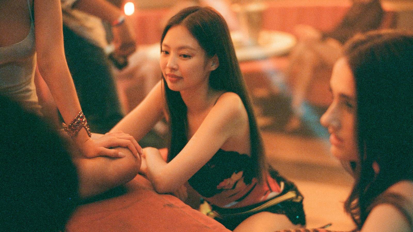 Kore'nin gözdesi BLACKPINK, ekrana yayılan yetenekleriyle parlıyor