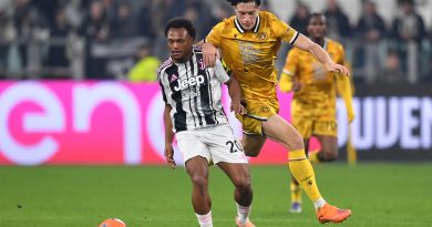 Openda sahada, Juventus hedefte, Monaco'ya karşı mücadele