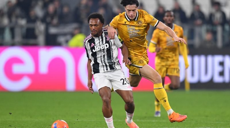 Openda sahada, Juventus hedefte, Monaco'ya karşı mücadele