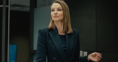 Deniz platformu krizi, Rebecca'nın planları karmaşıklaşıyor