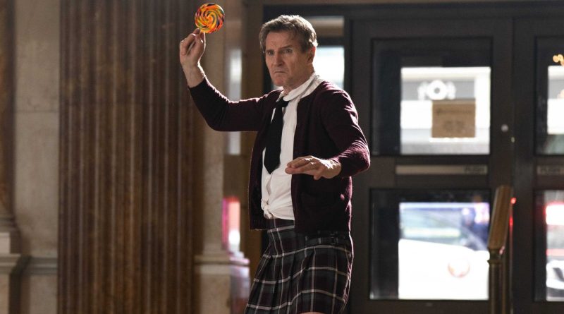 Neeson'lu Naked Gun hayali suya düştü gibi