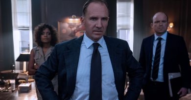 Casusluk, aksiyon ve stil: Bond evrenine Netflix'te dalın