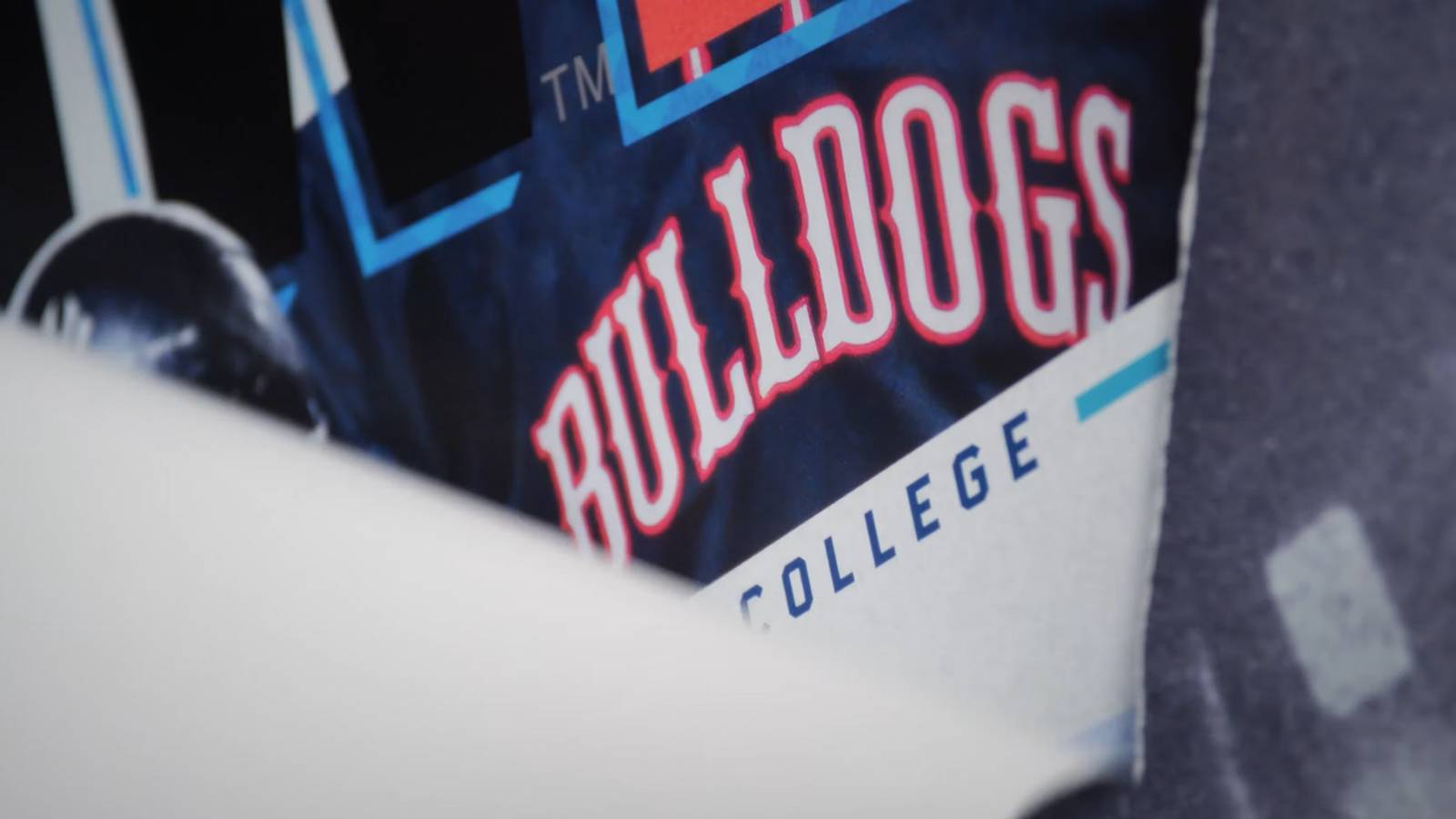 Tekrar aynı yüz, yenilik nerede kaldı?