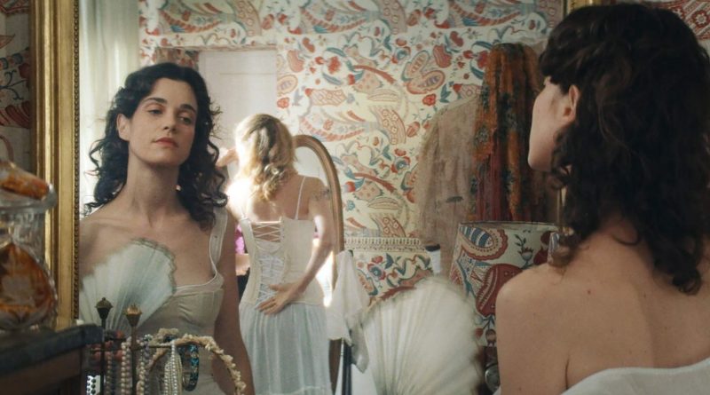 Edebiyat, aşk, Paris, İngiltere, beklenmedik bir yolculuk