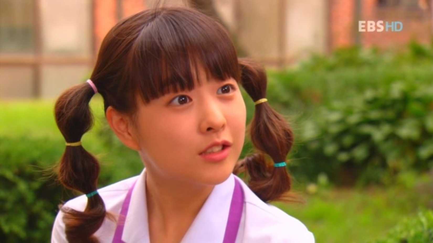 Gülüşüyle ekranları aydınlatan, oyunculuğuyla büyüleyen