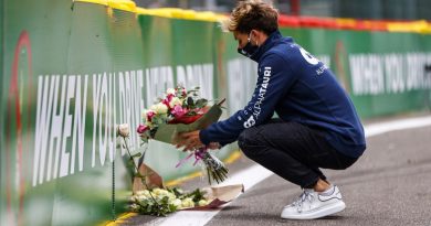 Kaybın izi silinmiyor, dostluğun anısı yaşatıyor