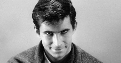 Derin gölgeler, gerilim yükseliyor, ruhlar ürperiyor, dehşet kol geziyor