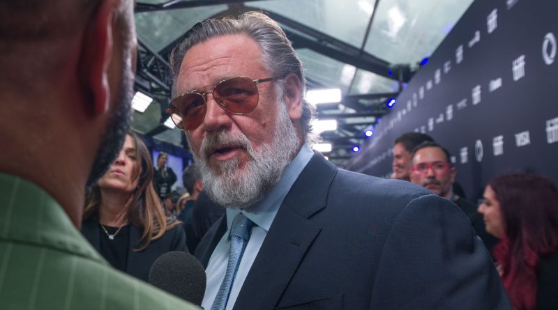 Güçlü oyunculuk, tarihi dram, yükselişteki bir yapım