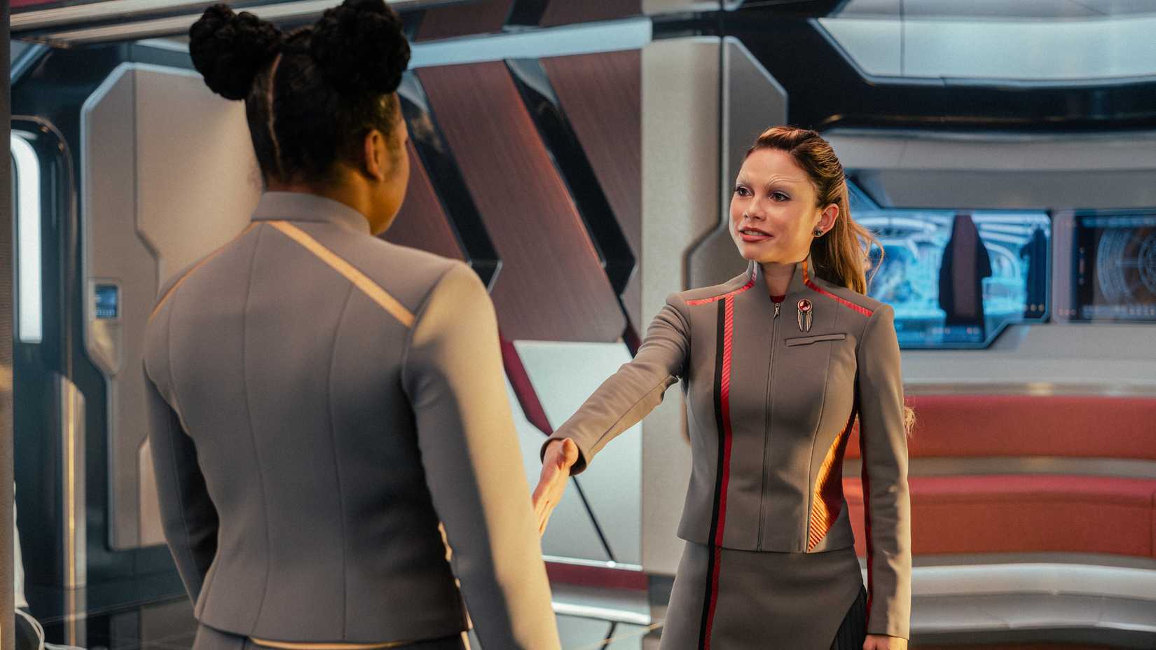 Genç kadetler zafer kazandı, gölgeler peşinden geldi