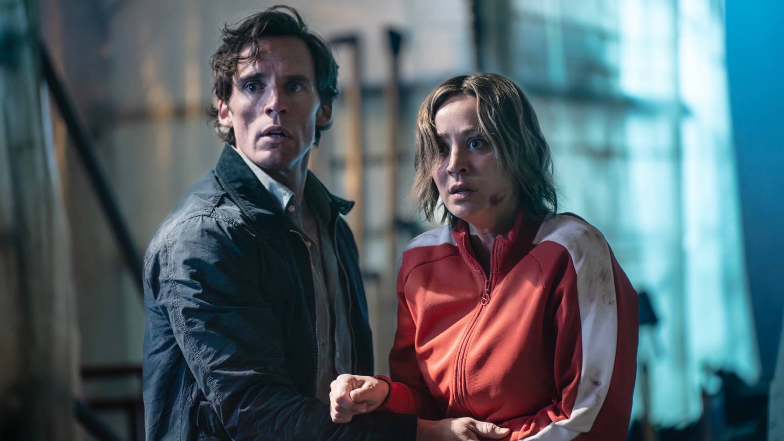 Kaçış, gerilim, gizem ve Kaley Cuoco'nun performansı