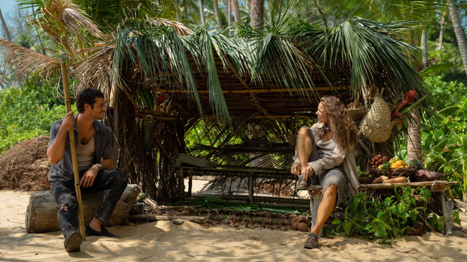 Hayatta kalma mücadelesi, beklenmedik ittifaklar ve karanlık sırlar