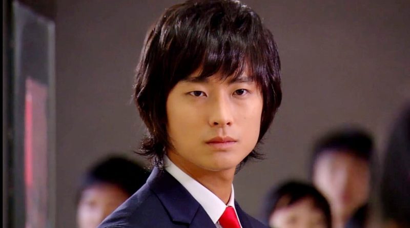 Taht kavgaları, aşk ve nostaljiyle dolu bir efsane