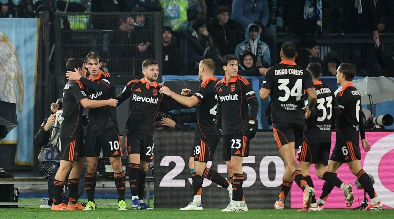 Como şoku yaşattı, Roma'da Lazio'yu devirdi!