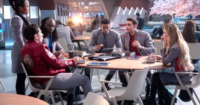 Genç yıldızlar, okul koridorları, macera ve keşif