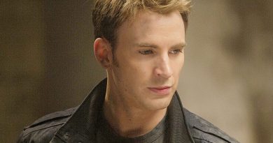 Kahraman geri dönüyor, evren yeniden şekilleniyor