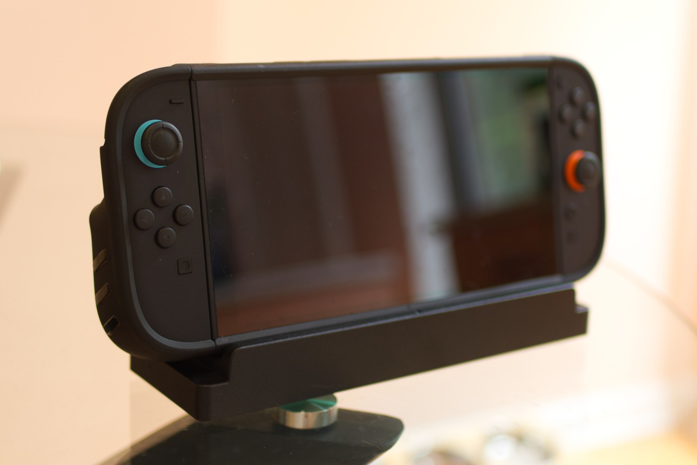 Yeni konsol, güvenli seyahat ve çiziksiz ekran için hazır