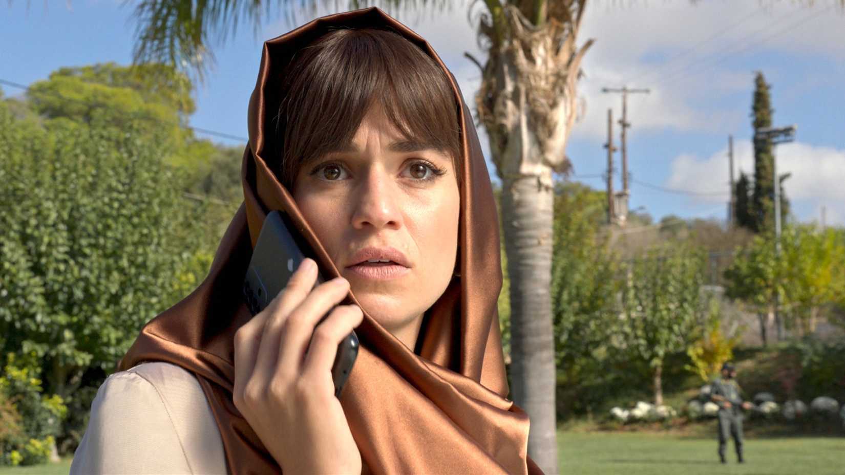 Gerilim dorukta, casusluk dünyasına çekici bir yolculuk