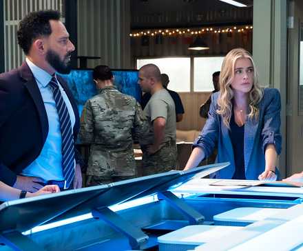 Kaçış gerilimi, özel ajanlar, gizemli hapishane, heyecan dorukta